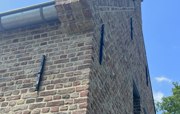 gerecupereerde gevelstenen